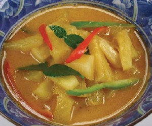 Pineapple curry with pork