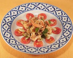 Spicy shrimp salad